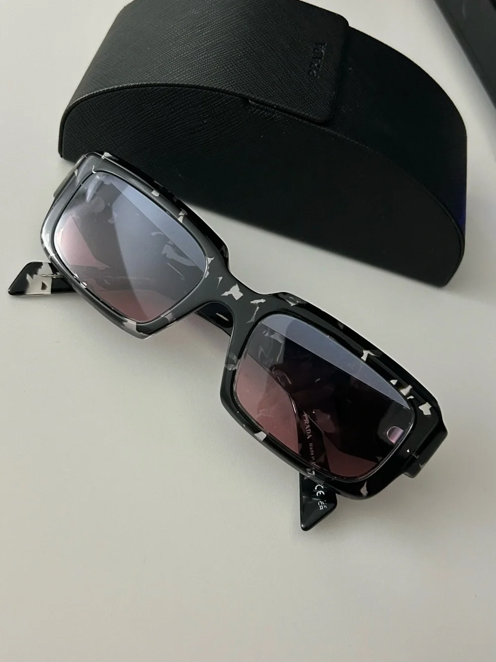 Authentic Prada Black Tortoiseshell Rectangular Sunglasses with Gradient Lenses